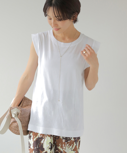JOURNAL STANDARD relume(ジャーナルスタンダード レリューム)の「シアーツイストコットンノースリーブ(Tシャツ/カットソー・レディース・サックスブルー/ブラック/ブラウン/ホワイト・FREE)」の2枚目の写真