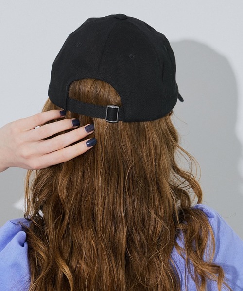 coca(coca)(コカ)の「メタルチャーム付きキャップ(キャップ・レディース・ブラック/グレー・ONE SIZE)」の11枚目の写真