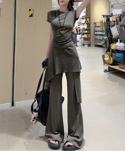 Miniministore(ミニミニストア)の「半袖Tシャツ スカート付パンツ上下セット(セットアップ・レディース・ダークグレー/ブラック・FREE)」の15枚目の写真