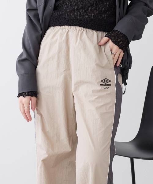 UMBRO(アンブロ)の「【UMBRO×MICA&DEAL】配色ナイロントラックパンツ(その他パンツ・レディース・ブラック/ベージュ・36)」の9枚目の写真