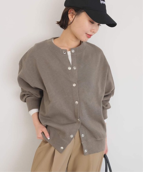 SLOBE IENA(スローブイエナ)の「《WEB限定カラーあり/追加3》ダブルフェイスジャージースナップカーディガン(カーディガン/ボレロ・レディース・ブルー系その他/ベージュ系その他/カーキ/レッド/ブラック・FREE)」の3枚目の写真