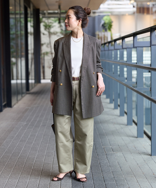 B.C STOCK(ベーセーストック)の「《追加》《S/M展開あり》Wブレストピークド4Bジャケット2(テーラードジャケット・レディース・ネイビー/ベージュ/ブラック系その他・SMALL/MEDIUM)」の10枚目の写真