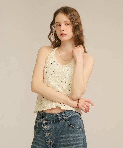 hazyl（ヘイジル）の「lace halter tank / レースホルタータンク（タンクトップ・レディース・オフホワイト/ブラウン系その他・フリー）」の7枚目の写真
