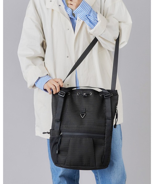 EDITA.(エディータ)の「洗濯機で洗える Washable Multi way Drawstring Backpack 防水 / 多機能(バックパック/リュック・レディース・スミクロ/ブラック・FREE)」の8枚目の写真