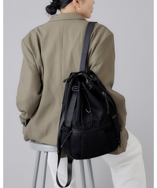 EDITA.(エディータ)の「洗濯機で洗える Washable Multi way Drawstring Backpack 防水 / 多機能(バックパック/リュック・レディース・スミクロ/ブラック・FREE)」の10枚目の写真