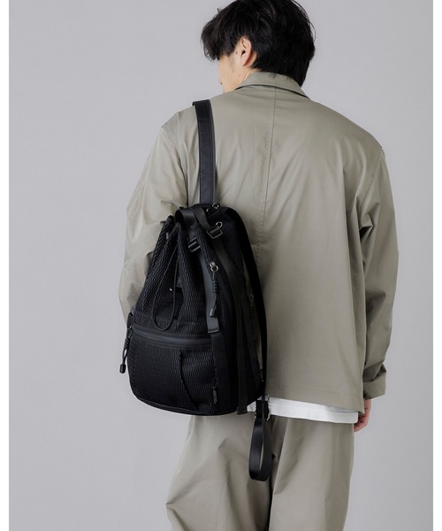 EDITA.(エディータ)の「洗濯機で洗える Washable Multi way Drawstring Backpack 防水 / 多機能(バックパック/リュック・レディース・スミクロ/ブラック・FREE)」の13枚目の写真