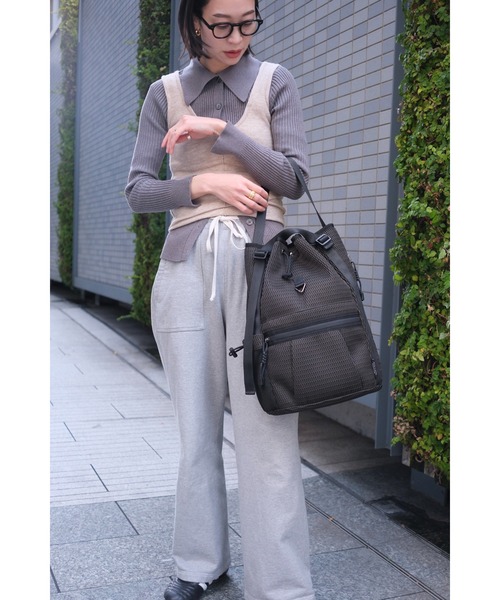 EDITA.(エディータ)の「洗濯機で洗える Washable Multi way Drawstring Backpack 防水 / 多機能(バックパック/リュック・レディース・スミクロ/ブラック・FREE)」の19枚目の写真