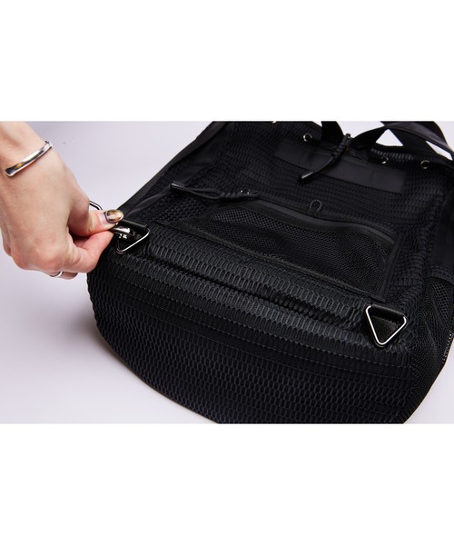EDITA.(エディータ)の「洗濯機で洗える Washable Multi way Drawstring Backpack 防水 / 多機能(バックパック/リュック・レディース・スミクロ/ブラック・FREE)」の20枚目の写真