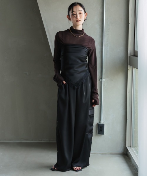 Callarus（カラルス）の「レースサテン大判スカーフ付サテンカーゴイージーパンツ［Callarus］（その他パンツ・レディース・チャコール/ブラック・L/M/S/3L/LL）」の4枚目の写真