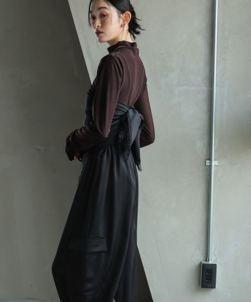 Callarus（カラルス）の「レースサテン大判スカーフ付サテンカーゴイージーパンツ［Callarus］（その他パンツ・レディース・チャコール/ブラック・L/M/S/3L/LL）」の7枚目の写真