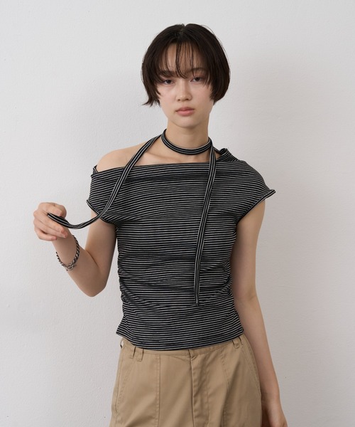 NUJOH(ヌゾ)の「2WAY Border Choker Top / 2WAYボーダーチョーカートップ(Tシャツ/カットソー・レディース・ブラウン/ブラック/アイボリー・FREE)」の4枚目の写真