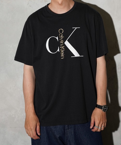 Calvin Klein（カルバン・クライン）の「Calvin Klein / カルバンクライン PRINTED LOGO TEE OZONE WASHED ユーズド加工 ロゴTシャツ（Tシャツ/カットソー・メンズ・ブラック系その他2/ブラック系その他3/ブラック系その他/その他2/その他1/ブラック・SMALL/MEDIUM/LARGE/X-LARGE）」の6枚目の写真