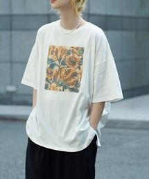 ヴィンテージ風 フラワーアートプリント ビッグTシャツ