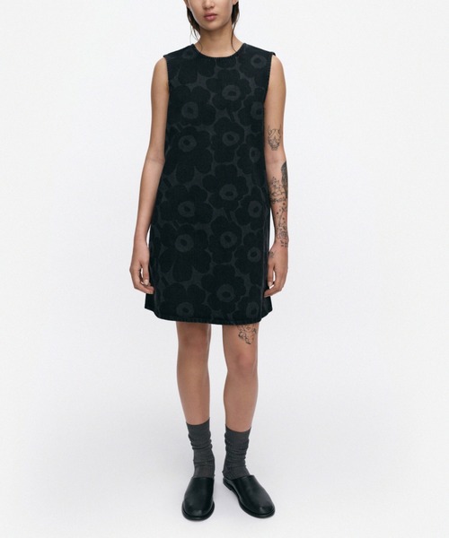 marimekko(マリメッコ)の「【Maridenim】 Somasti Unikko / dress(ワンピース・レディース・ブラック・38/36/40/34)」の1枚目の写真