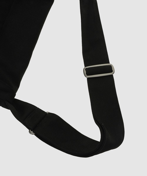 Our Legacy(アワーレガシー)の「OUR LEGACY SLING BAG(ショルダーバッグ・メンズ・ブラック・ONE SIZE)」の5枚目の写真