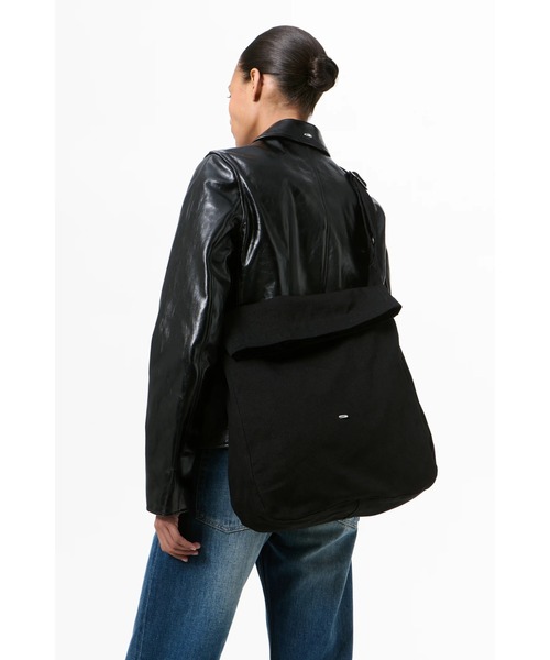 Our Legacy(アワーレガシー)の「OUR LEGACY SLING BAG(ショルダーバッグ・メンズ・ブラック・ONE SIZE)」の2枚目の写真