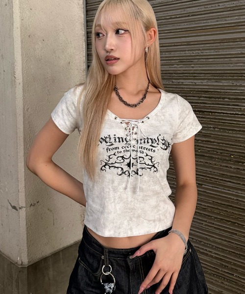 Figments（フィグメンツ）の「ゴシックアイコンレースアップＴ（Tシャツ/カットソー・レディース・ブラック/ホワイト・FREE）」の5枚目の写真