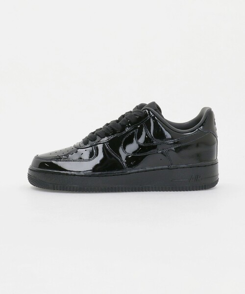 NIKE（ナイキ）の「＜NIKE＞AIR FORCE 1 07 PRM スニーカー（スニーカー・メンズ・ブラック/ホワイト・27cm/26cm/26.5cm/28cm/27.5cm）」の2枚目の写真