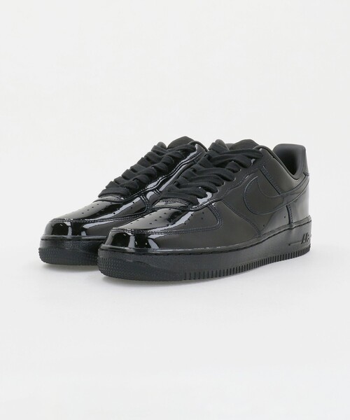 NIKE(ナイキ)の「<NIKE>AIR FORCE 1 07 PRM スニーカー(スニーカー・メンズ・ブラック/ホワイト・27cm/26cm/26.5cm/28cm/27.5cm)」の3枚目の写真