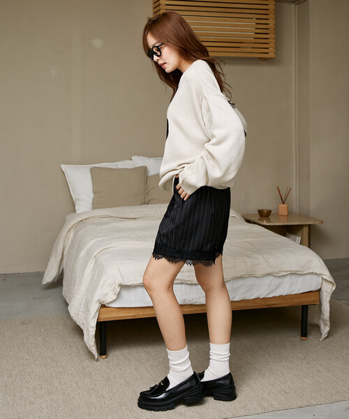 MARY QUANT(マリークワント)の「MARY QUANT × PUBLUX/マリークワント 別注 レース 異素材 ドッキング デイジー ニット 限定展開(ニット/セーター・レディース・グレー/チャコールグレー/ネイビー/オフホワイト・フリ-)」の13枚目の写真