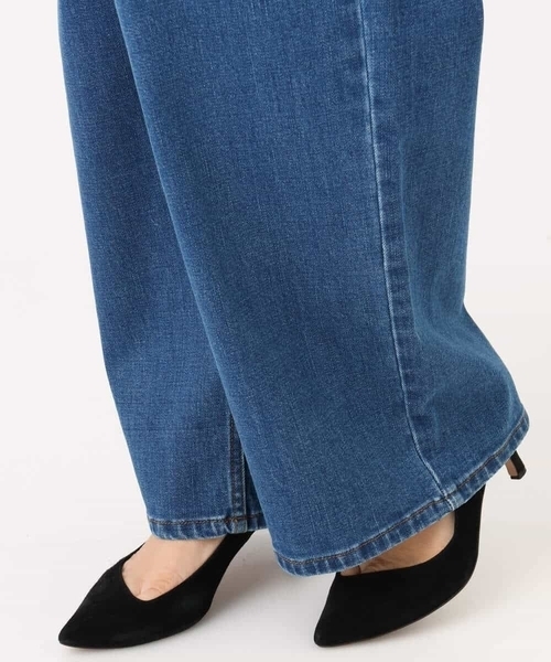 MK MICHEL KLEIN（エムケーミッシェルクラン）の「[洗える]11ozデニム ワイドストレートパンツ（デニムパンツ・レディース・ネイビー/ブルー・36/38/40）」の11枚目の写真