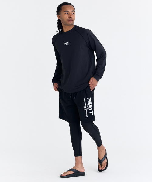 AIRIT(アイリット)の「ルーズフィット サーフアイコン ラッシュガード AM1234 BK(Tシャツ/カットソー・メンズ・ブラック・X-LARGE/XXX-LARGE/XXXXX-LARGE)」の2枚目の写真