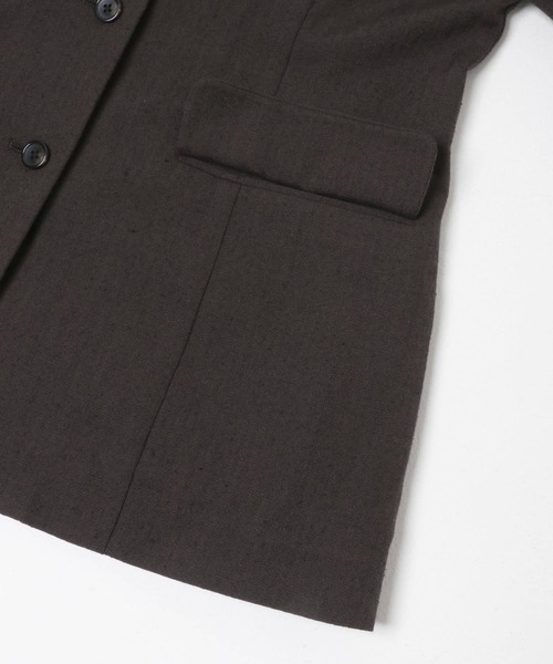 URBAN RESEARCH(アーバンリサーチ)の「new basic WOOL LINEN SILK JACKET(ノーカラージャケット・レディース・ブラウン・38/36)」の4枚目の写真