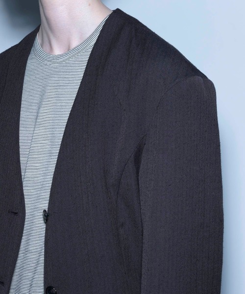 URBAN RESEARCH(アーバンリサーチ)の「new basic WOOL LINEN SILK JACKET(ノーカラージャケット・レディース・ブラウン・38/36)」の2枚目の写真