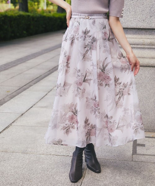 tocco closet(トッコ クローゼット)の「ストーン付きベルテッドシアーフラワーチェックタックスカート(スカート・レディース・ピンクベージュ/モカ・M)」の16枚目の写真