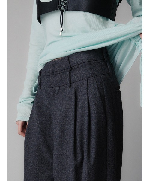 ELCHELE(エルチェレ)の「DOUBLE WAIST PANTS(スラックス・レディース・ブラック/ヘザーグレー/キャメル・38/36)」の7枚目の写真