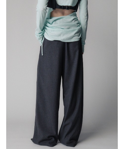 ELCHELE(エルチェレ)の「DOUBLE WAIST PANTS(スラックス・レディース・ブラック/ヘザーグレー/キャメル・38/36)」の6枚目の写真