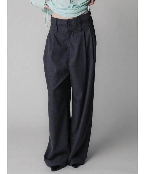 ELCHELE(エルチェレ)の「DOUBLE WAIST PANTS(スラックス・レディース・ブラック/ヘザーグレー/キャメル・38/36)」の4枚目の写真