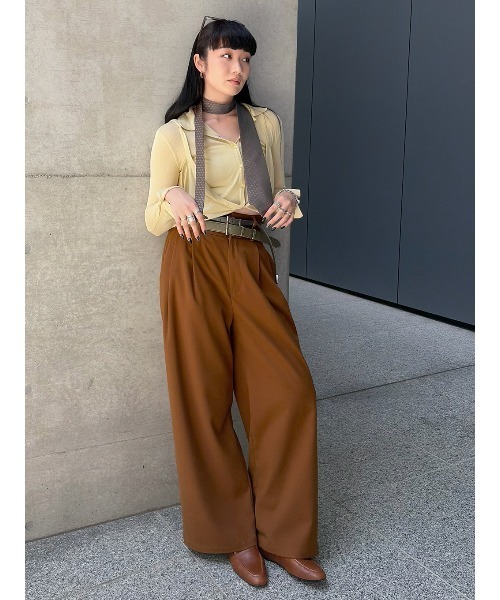 ELCHELE(エルチェレ)の「DOUBLE WAIST PANTS(スラックス・レディース・ブラック/ヘザーグレー/キャメル・38/36)」の13枚目の写真