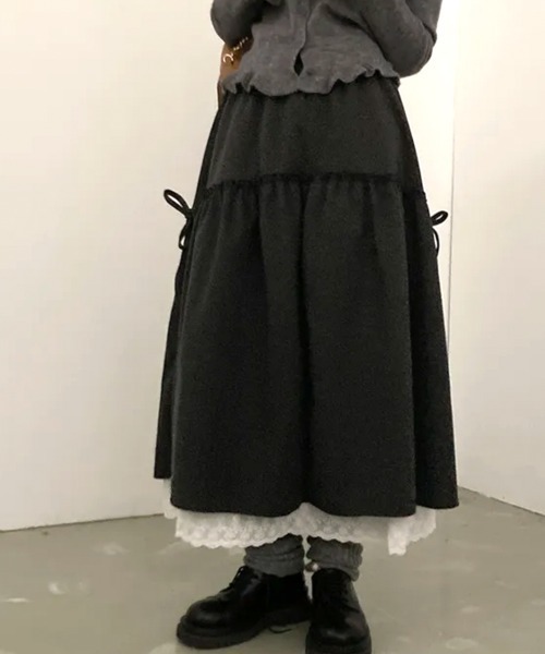 Emilie(エミリー)の「サイドリボン レースレイヤードロングスカート(スカート・レディース・ネイビー/クリーム/チャコールグレー/ブラック・FREE)」の18枚目の写真