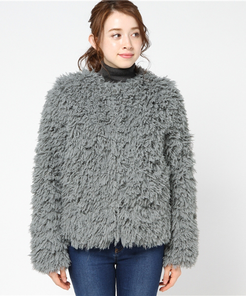 SLY（スライ）の「FLUFFY COAT2（その他アウター・レディース・グレー/オフホワイト/ベージュ・1/2）」の4枚目の写真
