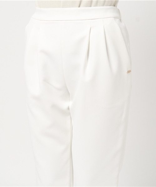 un dix cors（アンディコール）の「ダブルクロスイージーパンツ（スラックス・レディース・ライトベージュ/ホワイト/ライトグレー/ネイビー・38/36）」の9枚目の写真