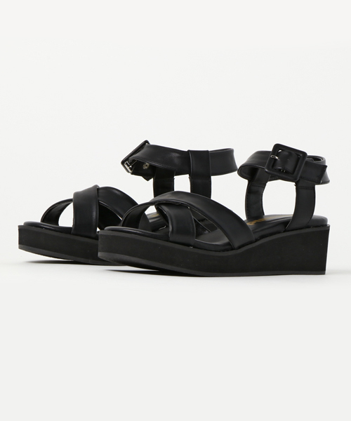 PUNYUS（プニュズ）の「クロスベルトサンダル（サンダル・レディース・ブラック/ホワイト・4/3/2/1）」の2枚目の写真