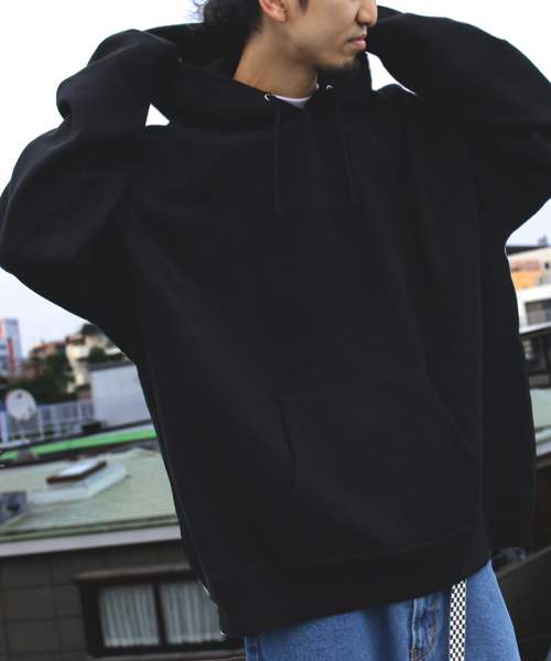 FREAK'S STORE（フリークスストア）の「WEB限定 スーパービッグ 12ozヘビーウェイトスウェット プルオーバーパーカー（パーカー・メンズ・ベージュ/ネイビー/ブラック/ラベンダー/ホワイト/グレー/テラコッタ/ライム/パープル・SMALL/LARGE/MEDIUM）」の3枚目の写真