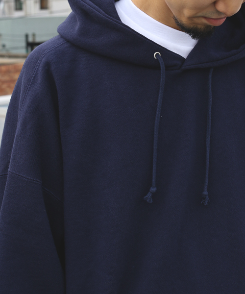 FREAK'S STORE（フリークスストア）の「WEB限定 スーパービッグ 12ozヘビーウェイトスウェット プルオーバーパーカー（パーカー・メンズ・ベージュ/ネイビー/ブラック/ラベンダー/ホワイト/グレー/テラコッタ/ライム/パープル・SMALL/LARGE/MEDIUM）」の10枚目の写真