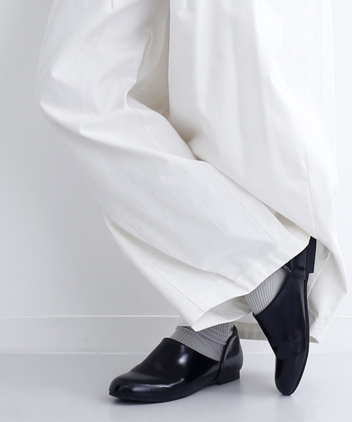 merlot plus(メルロープリュス)の「サイドカットローファー000-9489(パンプス・レディース・ブラック/ブラウン/レッド/キャメル/ホワイト・LL/S/M/L)」の10枚目の写真