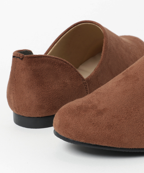 merlot plus(メルロープリュス)の「サイドカットローファー000-9489(パンプス・レディース・ブラック/ブラウン/レッド/キャメル/ホワイト・LL/S/M/L)」の19枚目の写真