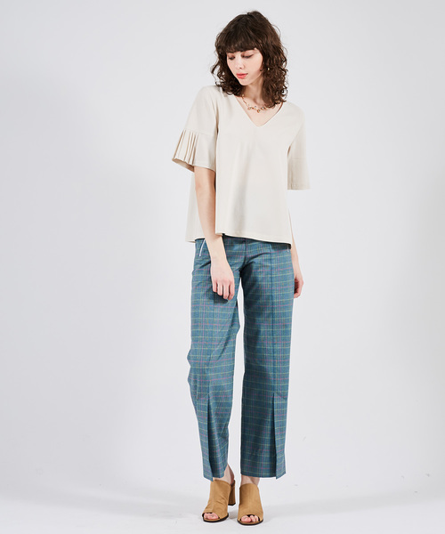 UNITED TOKYO（ユナイテッドトウキョウ）の「プリーツスリーブブラウス（シャツ/ブラウス・レディース・ホワイト/パープル/グレー/ベージュ/ブラック・1）」の8枚目の写真