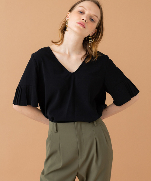 UNITED TOKYO（ユナイテッドトウキョウ）の「プリーツスリーブブラウス（シャツ/ブラウス・レディース・ホワイト/パープル/グレー/ベージュ/ブラック・1）」の22枚目の写真