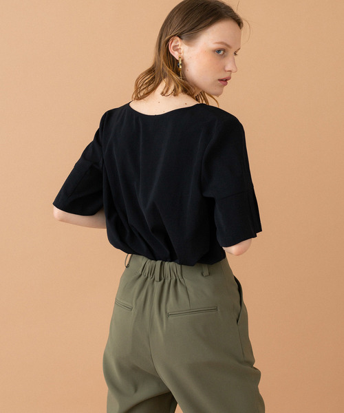 UNITED TOKYO（ユナイテッドトウキョウ）の「プリーツスリーブブラウス（シャツ/ブラウス・レディース・ホワイト/パープル/グレー/ベージュ/ブラック・1）」の19枚目の写真