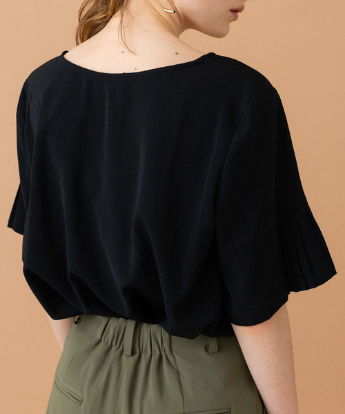 UNITED TOKYO（ユナイテッドトウキョウ）の「プリーツスリーブブラウス（シャツ/ブラウス・レディース・ホワイト/パープル/グレー/ベージュ/ブラック・1）」の16枚目の写真