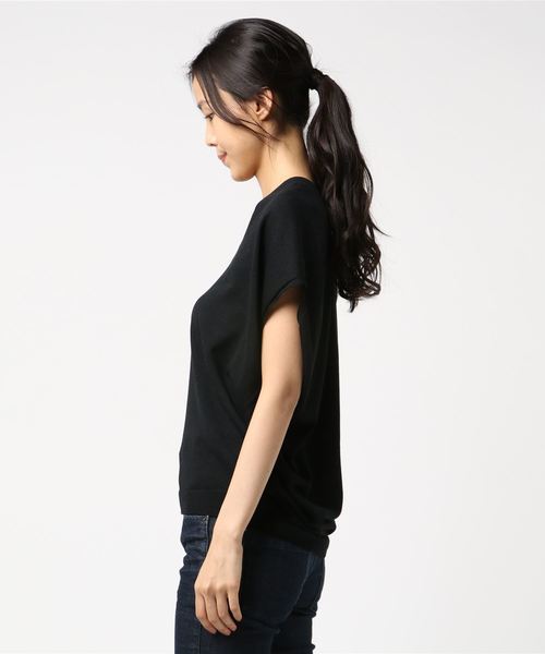 laboratory work（ラボラトリーワーク）の「コクーンホールガーメントVネックニットプルオーバー（ニット/セーター・レディース・ホワイト/ブラック/オレンジ・MEDIUM）」の5枚目の写真