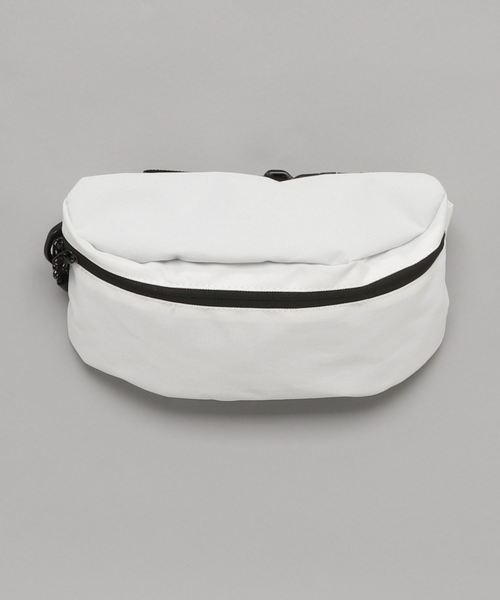 WEGO（ウィゴー）の「WEGO/ボックスウエストバッグ（ボディバッグ/ウエストポーチ・メンズ・ベージュ/ホワイト/ブラック/グレー系その他/ブルー系その他・FREE）」の15枚目の写真