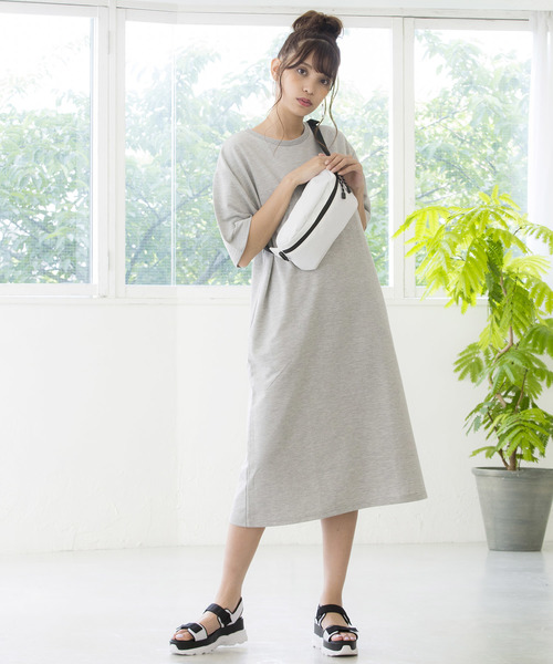 WEGO（ウィゴー）の「WEGO/ボックスウエストバッグ（ボディバッグ/ウエストポーチ・メンズ・ベージュ/ホワイト/ブラック/グレー系その他/ブルー系その他・FREE）」の13枚目の写真