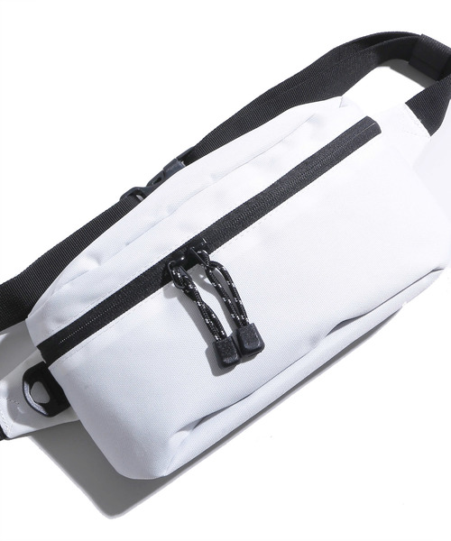 WEGO（ウィゴー）の「WEGO/ボックスウエストバッグ（ボディバッグ/ウエストポーチ・メンズ・ベージュ/ホワイト/ブラック/グレー系その他/ブルー系その他・FREE）」の18枚目の写真