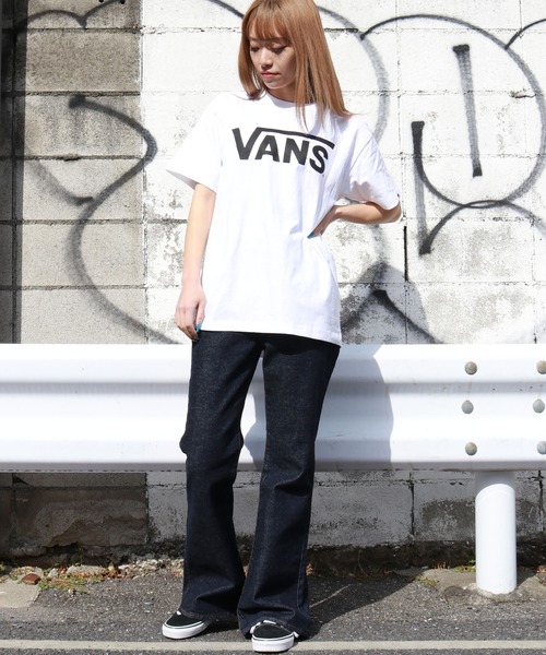 VANS(バンズ)の「VANS/ヴァンズ Classic Logo S/S T-shirts 半袖Tシャツ(Tシャツ/カットソー・メンズ・ホワイト/ブラック/ホワイト系その他/ホワイト×レッド/グリーン/ブラック×レッド/ホワイト×パープル/ベージュ・XL/M/L/S)」の9枚目の写真